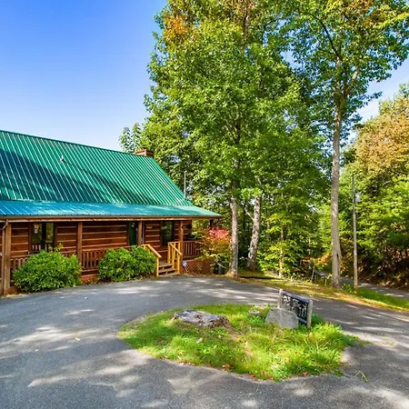 Smoky Mountain Sunset Hot Tub Grill And Game Room